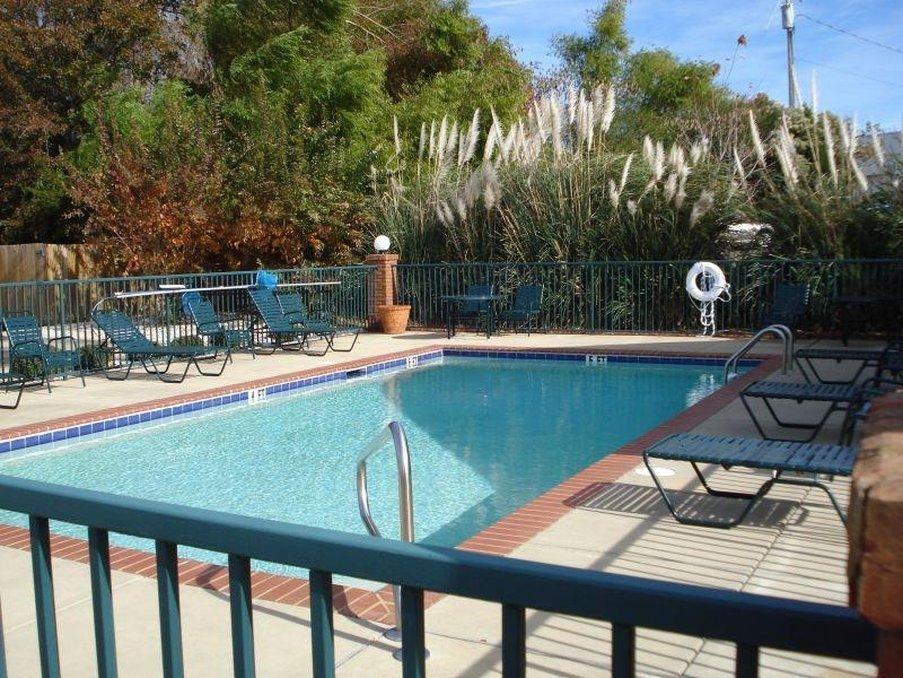 Intown Suites Extended Stay Auburn Al Exterior photo